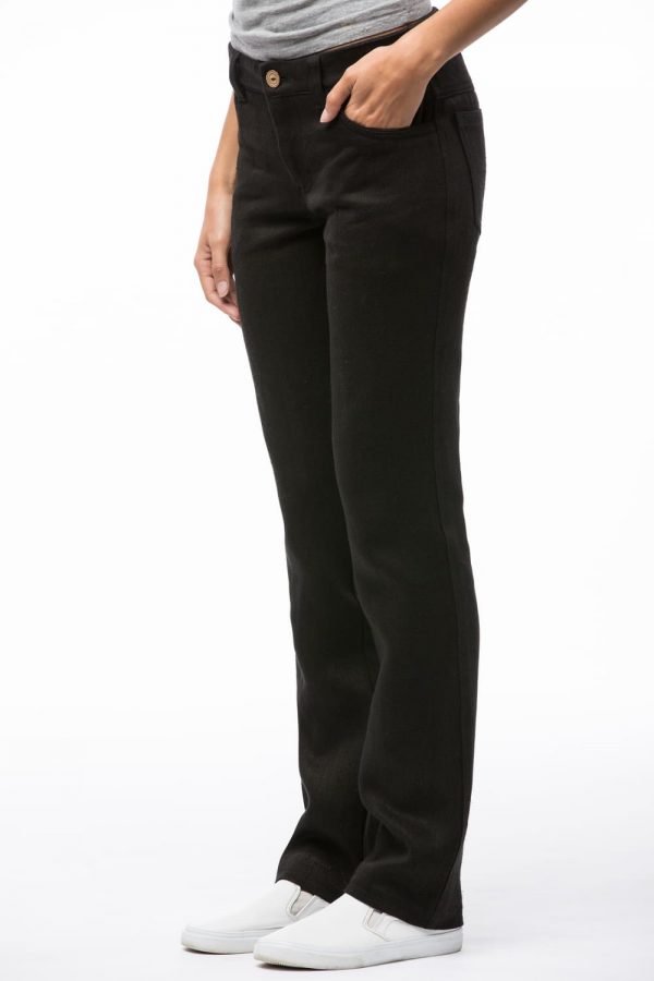 Čierne dámske nohavice vyrobené na mieru z konope objednáte online na SLOVFLOW