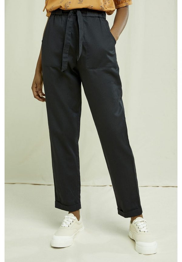 Čierne dámske nohavice z organickej bavlny na uvezovanie objednáte na SLOVFLOW