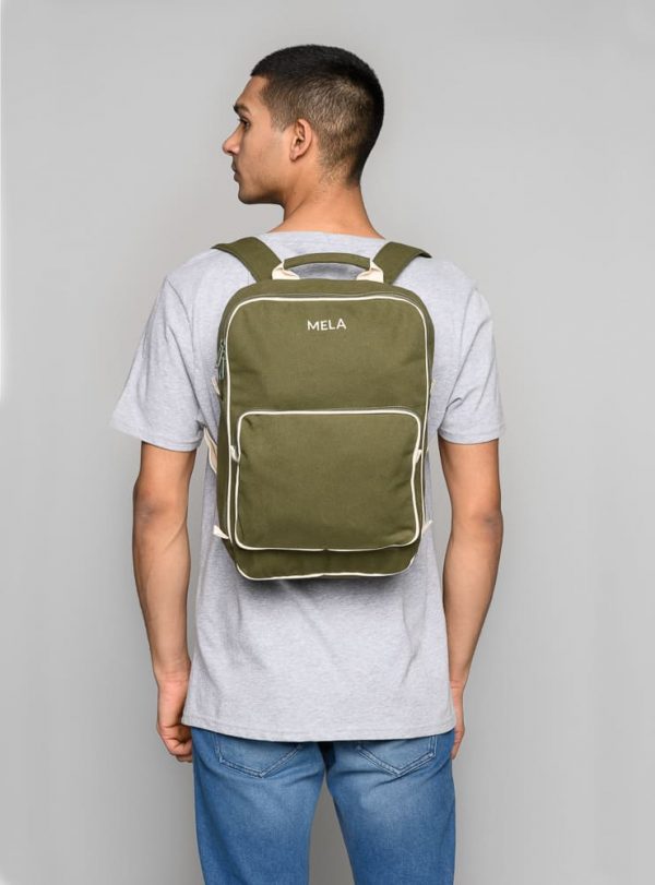 Pánsky zelený ruksak do školy, na turistiku alebo do práce objednáte na SLOVFLOW