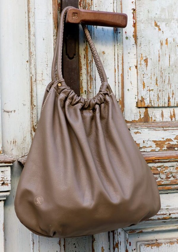 Hnedá veľká kabelka na remeno alebo do ruky od SussesBag