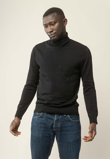 Čierny rolák pre mužov s dlhými rukávmi z certifikovanej bavlny objednáte na SLOVFLOW